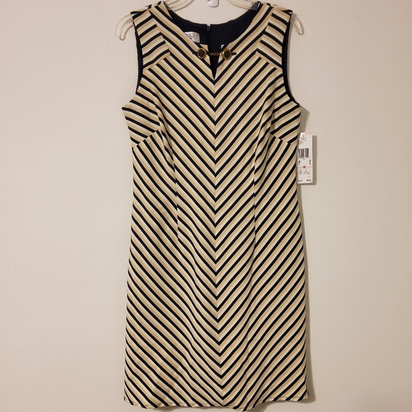 Kasper Dress Stretch Ivory/Navy Sleeveless Sheath Notched Neckline Size 10 - Picture 1 of 9